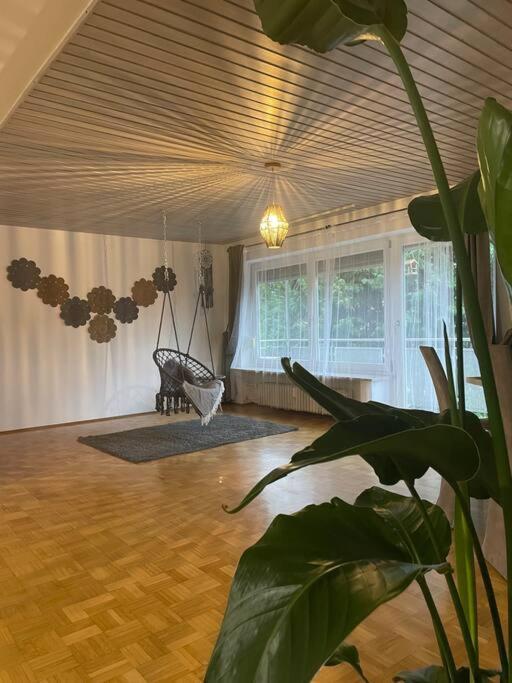 Fewo Boho 110 Qm Mit Bergblick 3 Min Bahnhof Apartment Laufen Luaran gambar