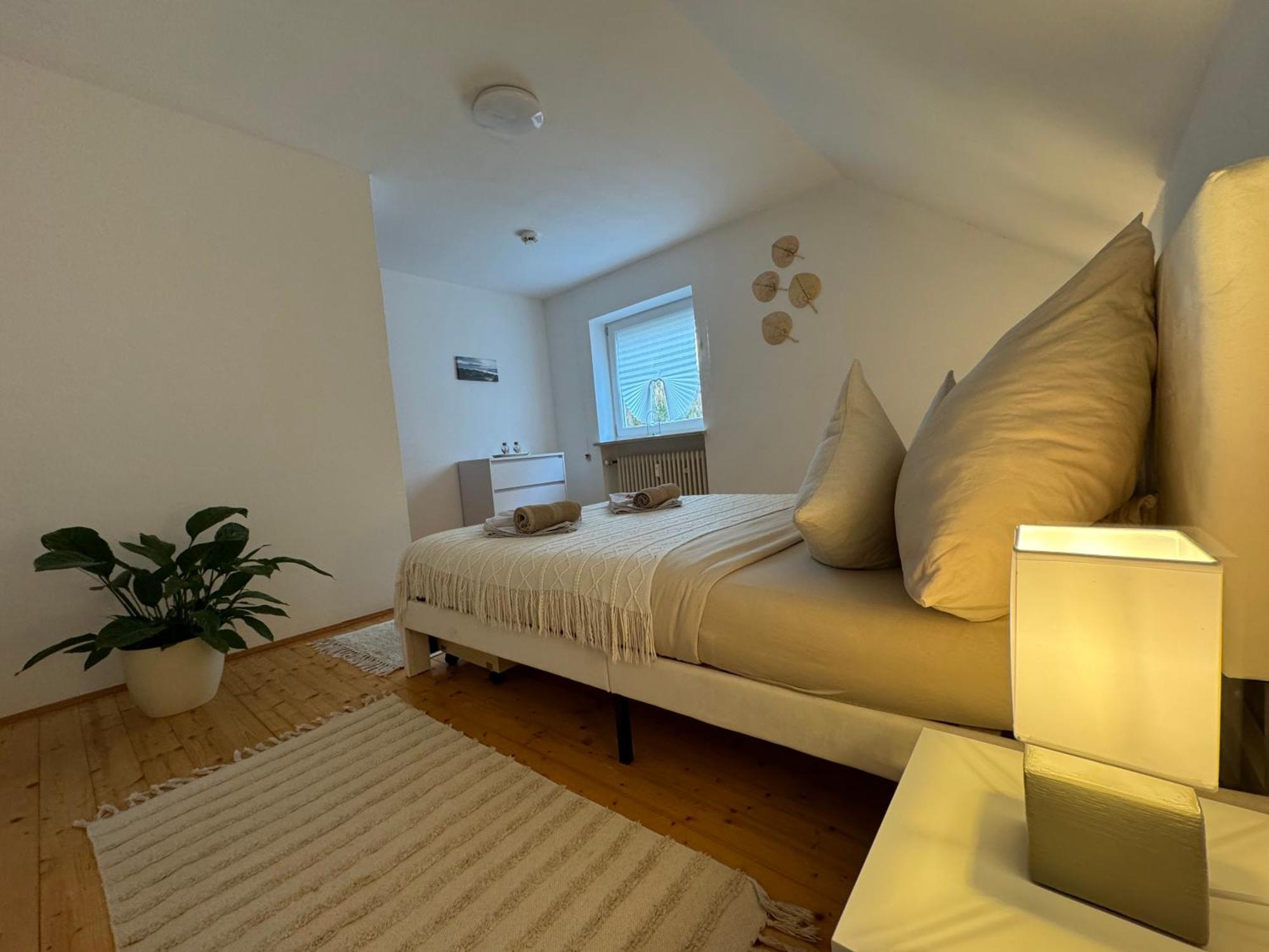 Fewo Boho 110 Qm Mit Bergblick 3 Min Bahnhof Apartment Laufen Luaran gambar