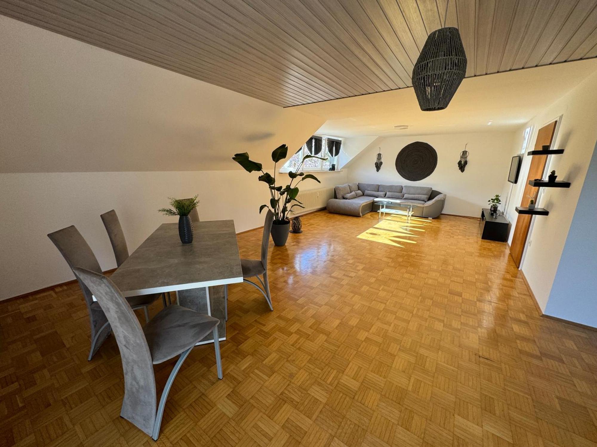 Fewo Boho 110 Qm Mit Bergblick 3 Min Bahnhof Apartment Laufen Luaran gambar