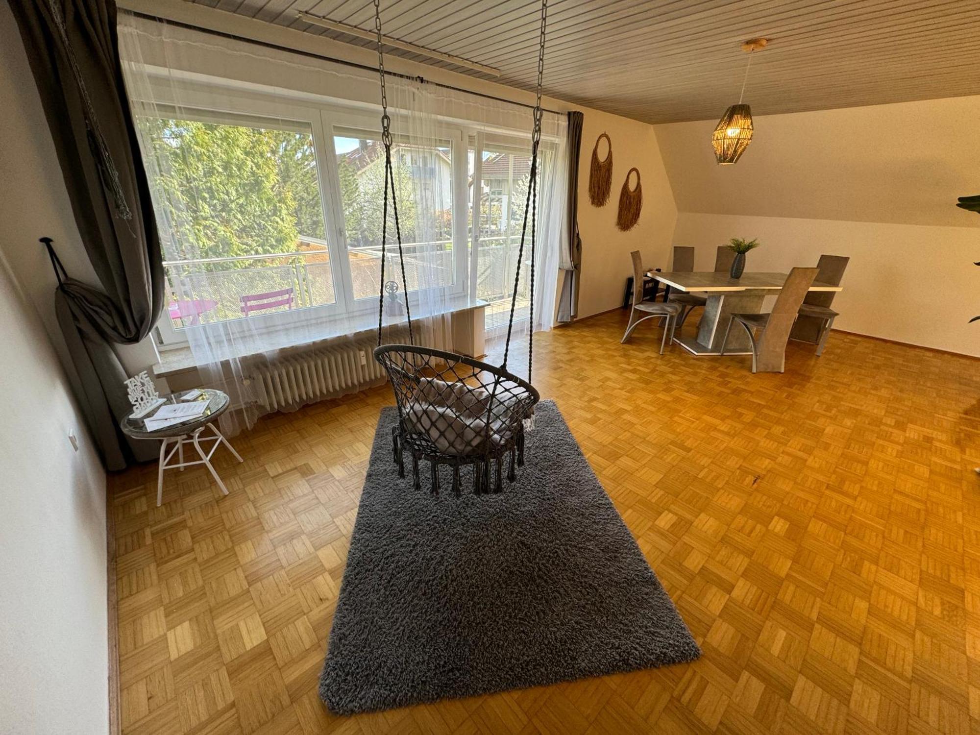 Fewo Boho 110 Qm Mit Bergblick 3 Min Bahnhof Apartment Laufen Luaran gambar